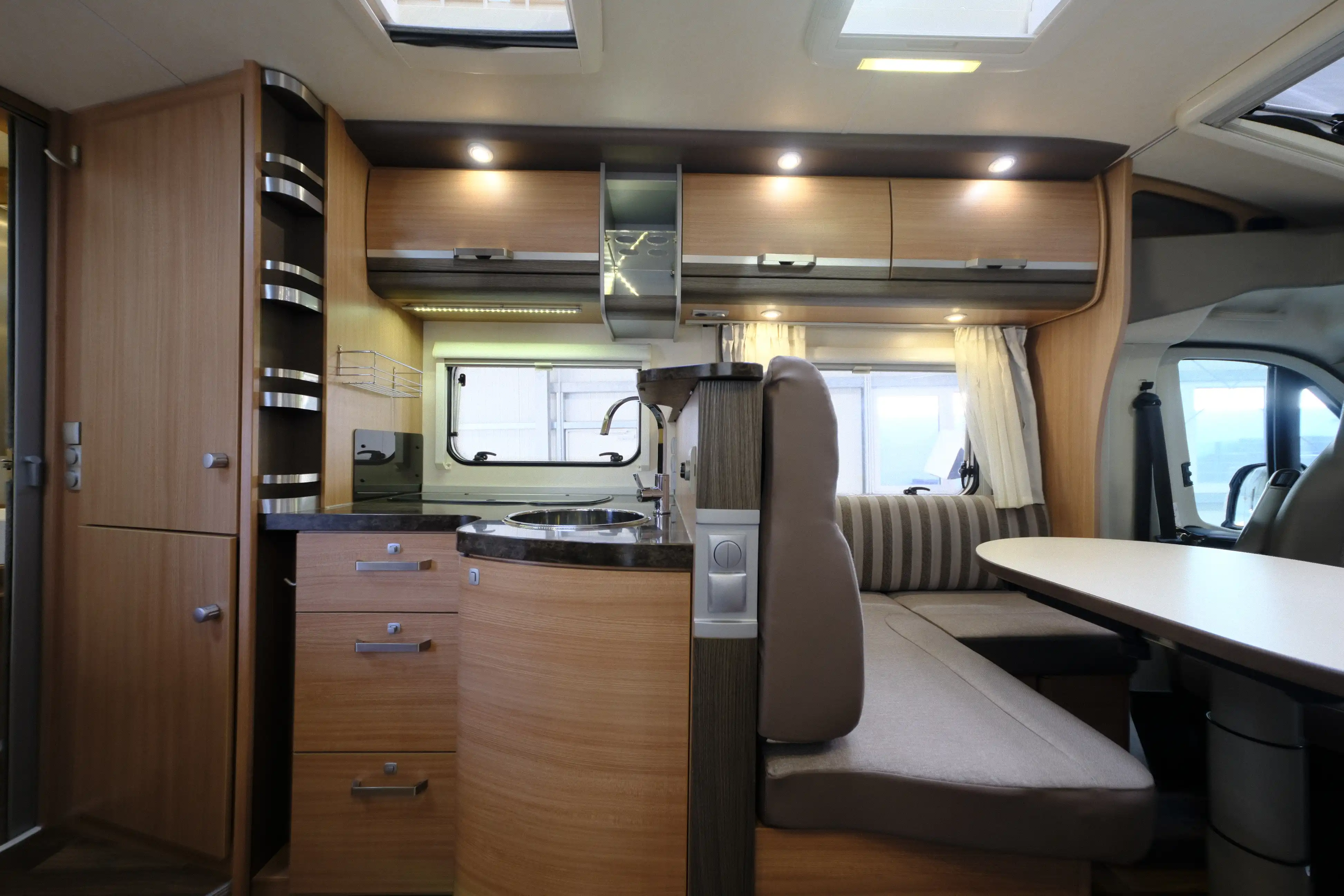 KNAUS SKY TI 650 MF